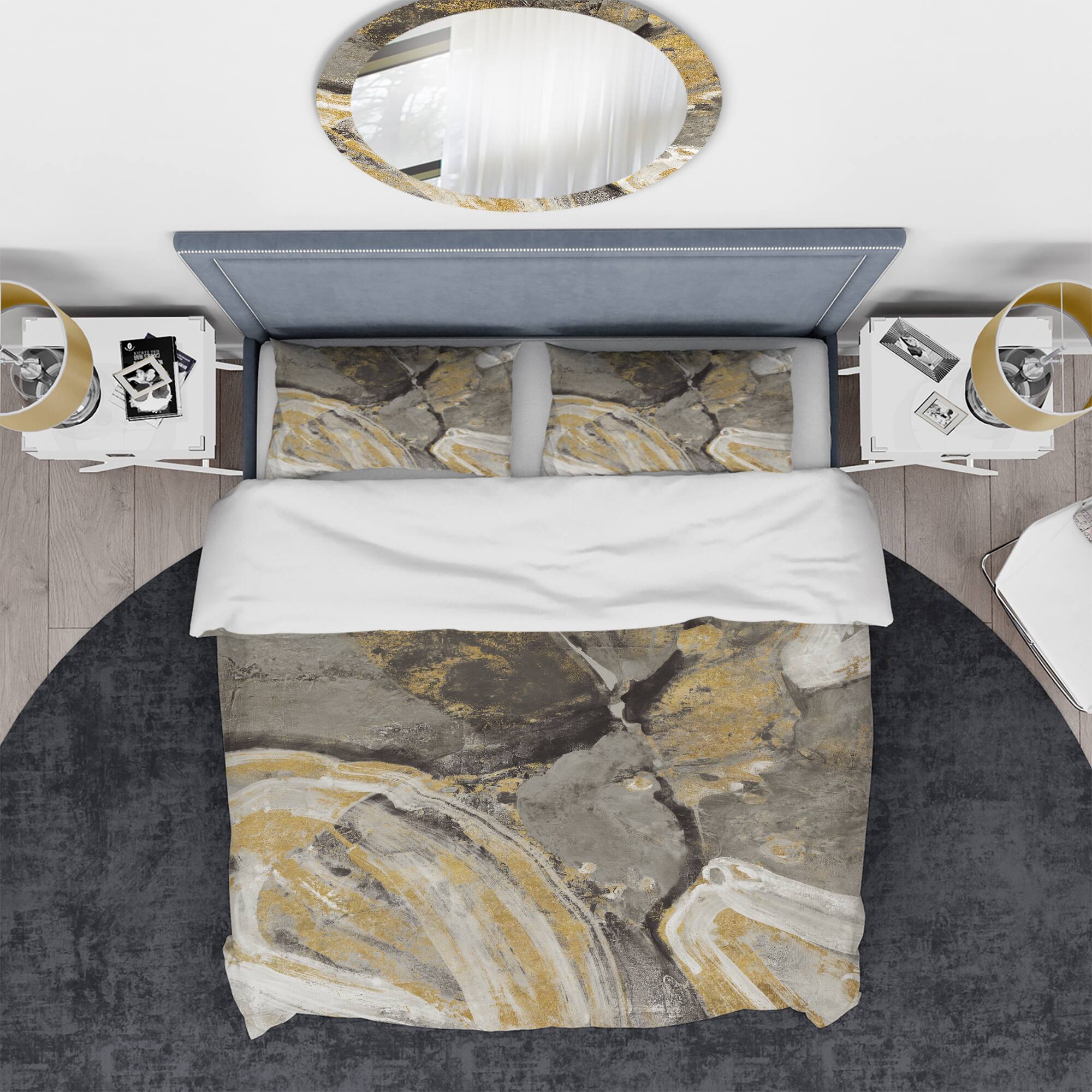 Designart 'Glam Phoenix Neutral' Glam Bedding Set